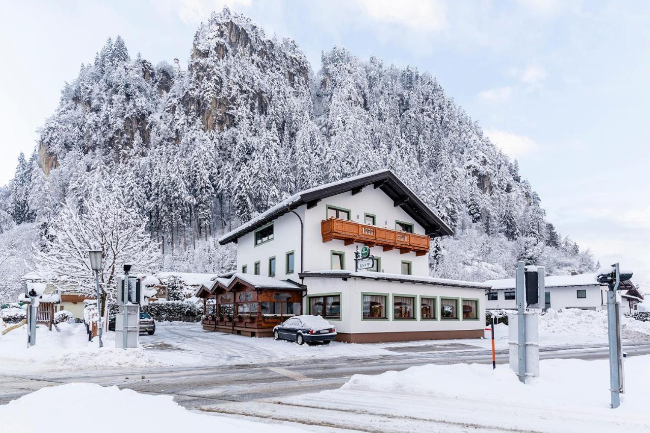 Gasthof Pension Knapp Strass im Zillertal Exterior foto